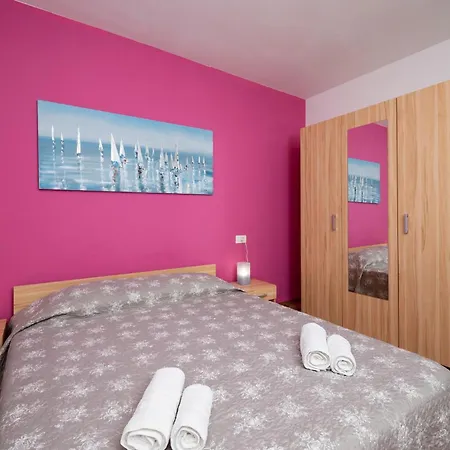 Awesome In Sveti Lovrec Labinski