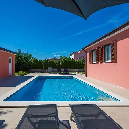 Holiday home Awesome In Sveti Lovrec Labinski