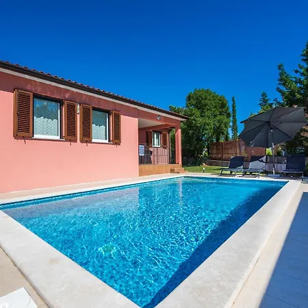 Awesome In Sveti Lovrec Labinski Holiday home