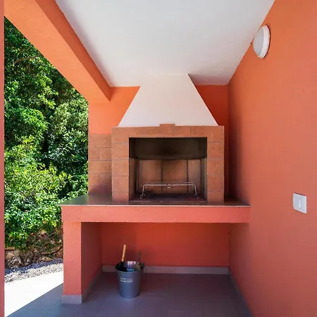 Дом отдыха Awesome In Sveti Lovrec Labinski Diminici