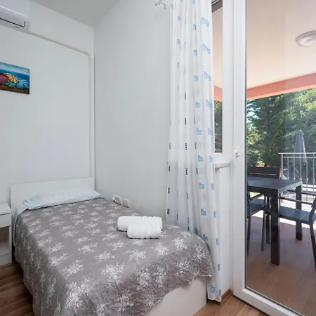 Awesome In Sveti Lovrec Labinski Holiday home *